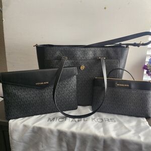 Michael Kors Black and Gray Tote Set